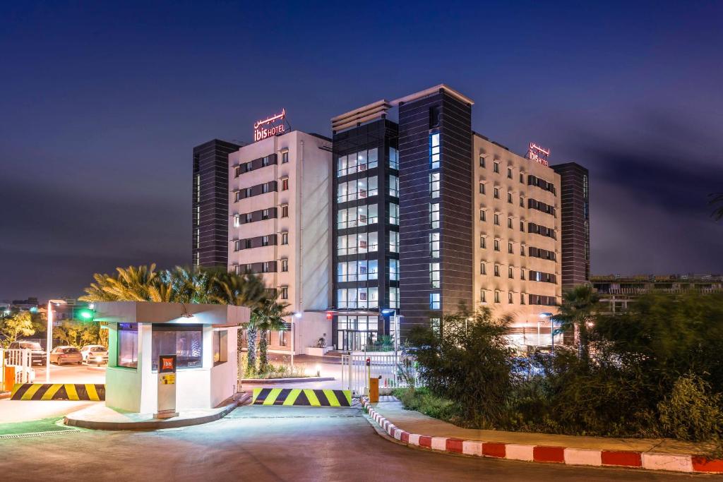 IBIS ORAN LES FALAISES